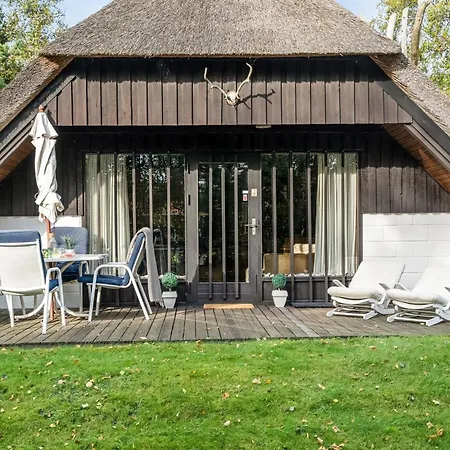 Adina - From The Sea By Interhome 펜션